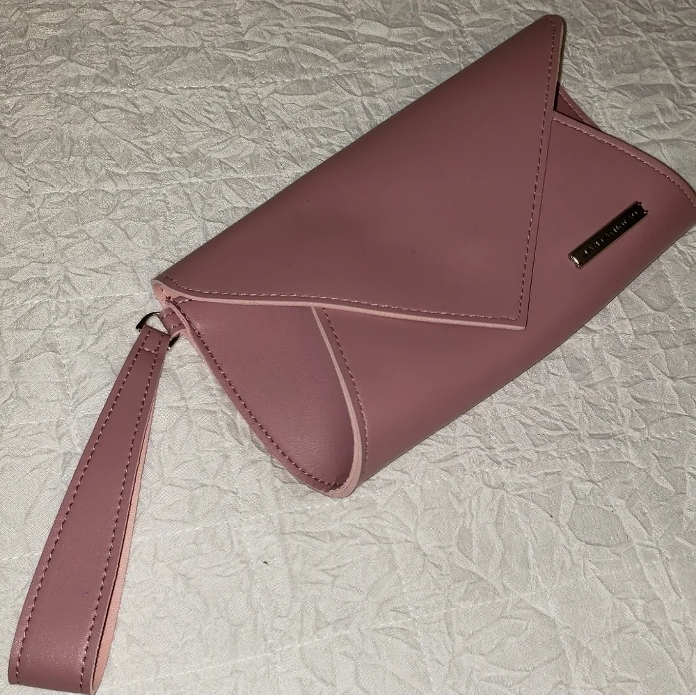 Jantaminiau wristlet